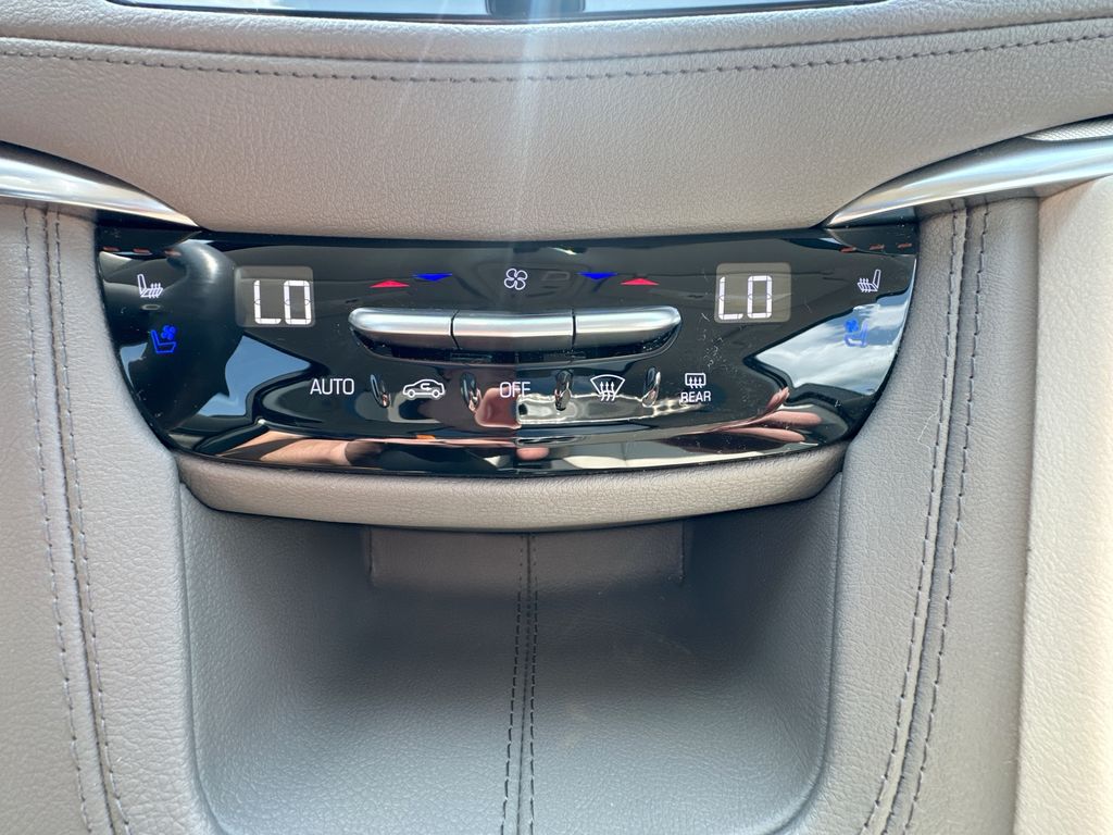 Used 2025 Cadillac XT5 SUV