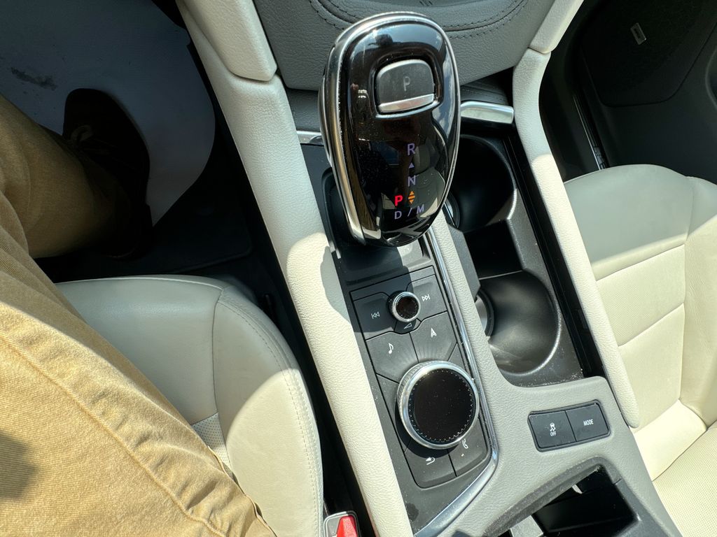 Used 2025 Cadillac XT5 SUV