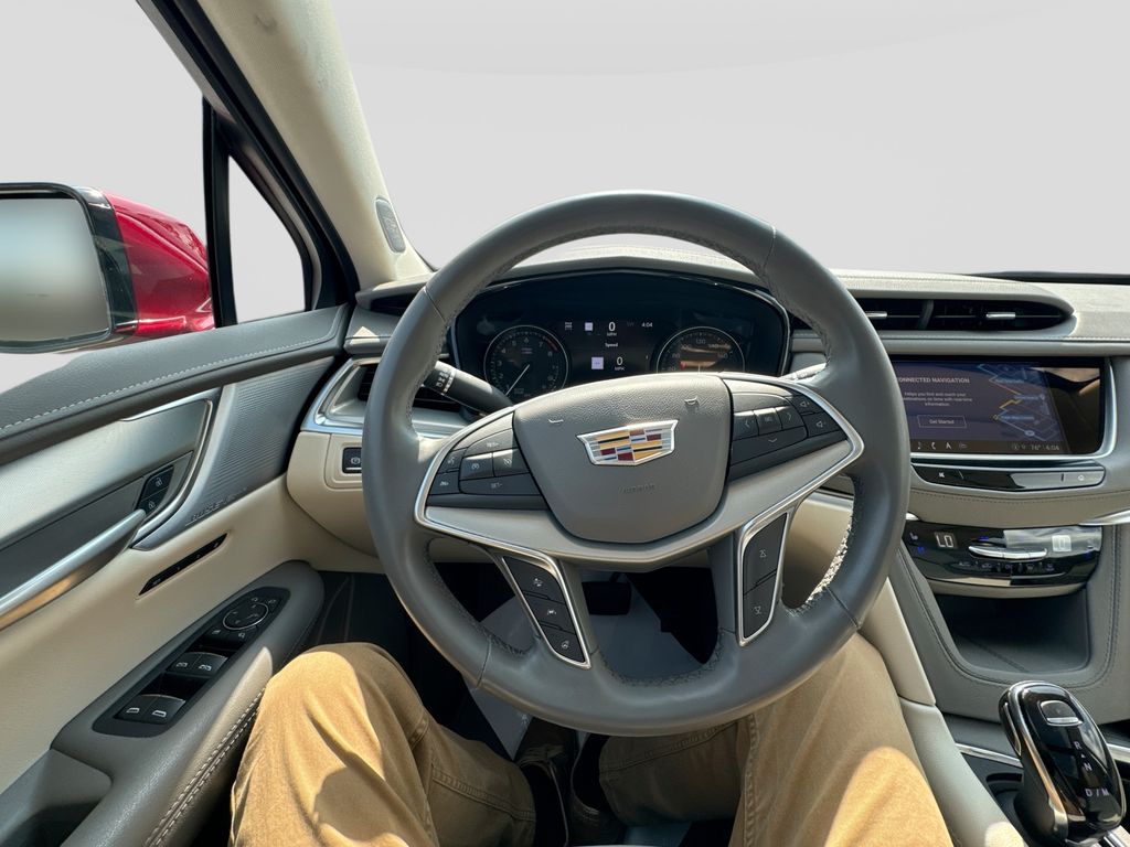 Used 2025 Cadillac XT5 SUV