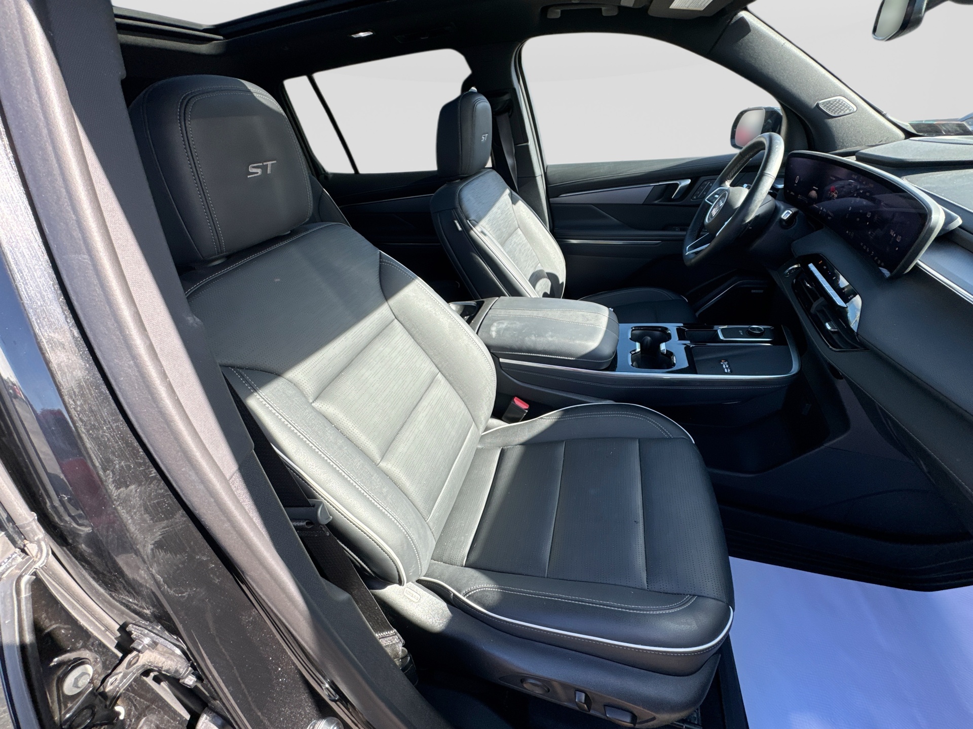 Used 2025 Buick Enclave SUV
