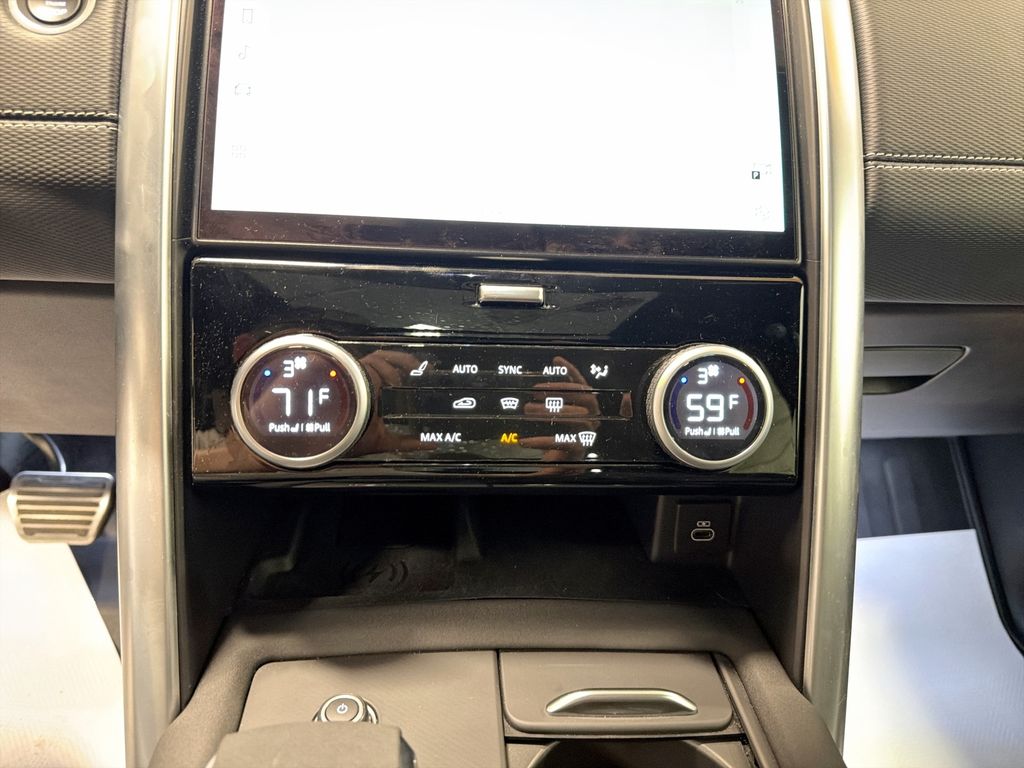 Used 2023 Land rover Discovery SUV