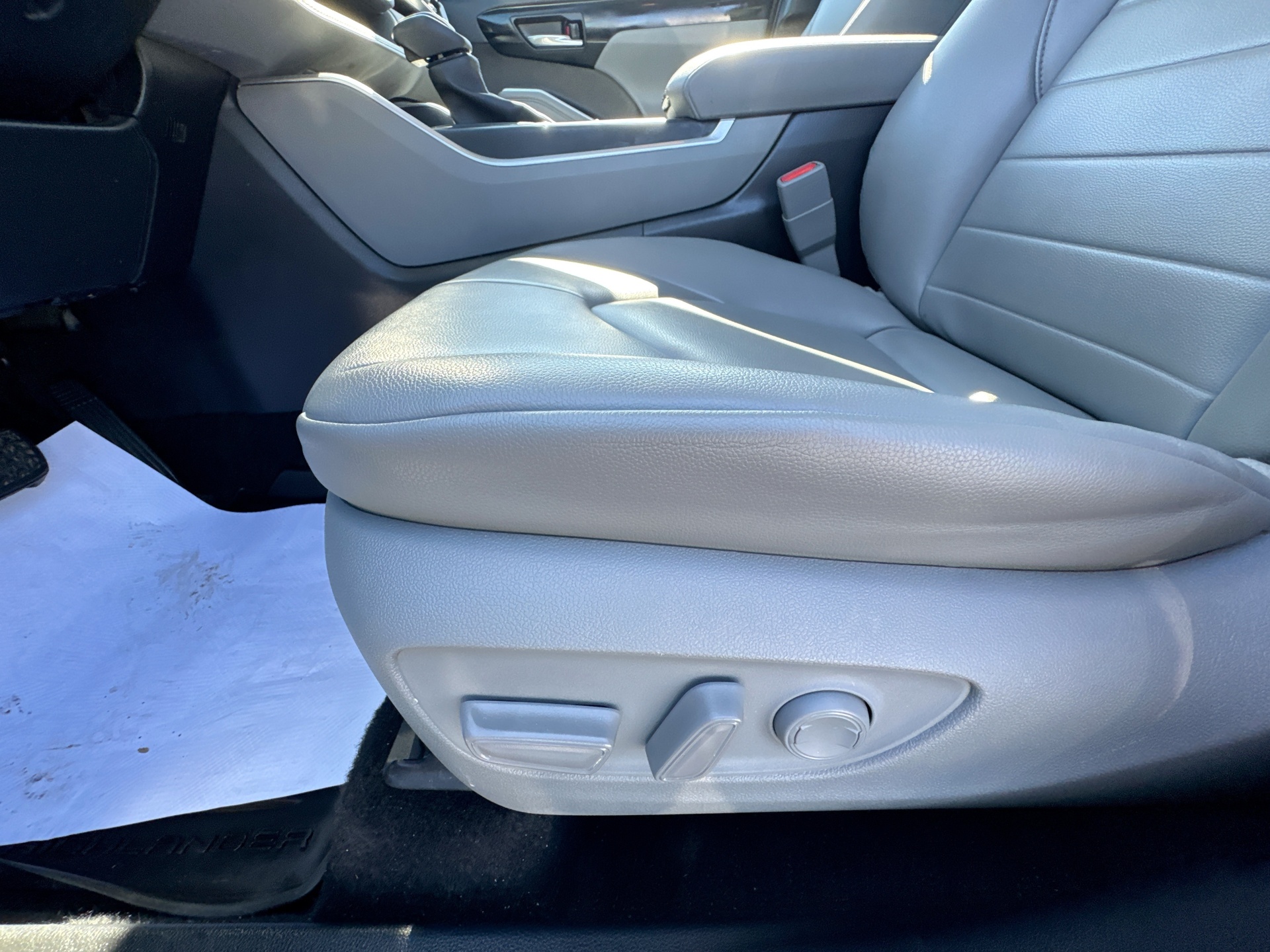 Used 2022 Toyota Highlander SUV