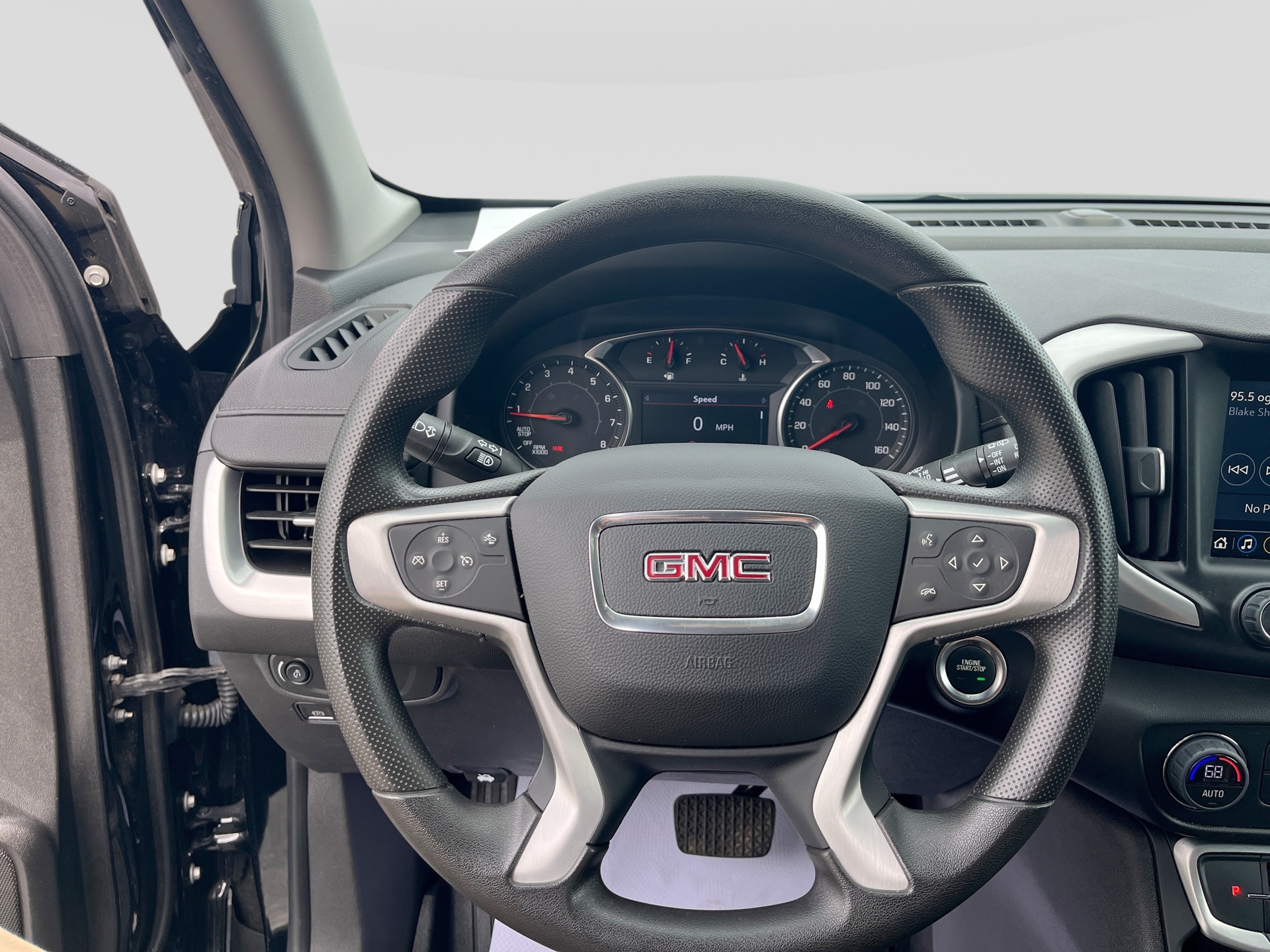Used 2024 GMC Terrain SUV