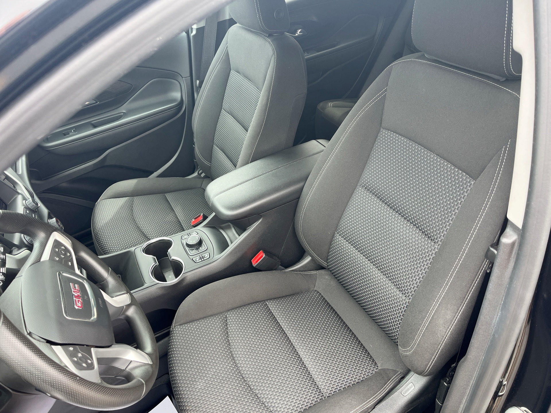 Used 2024 GMC Terrain SUV