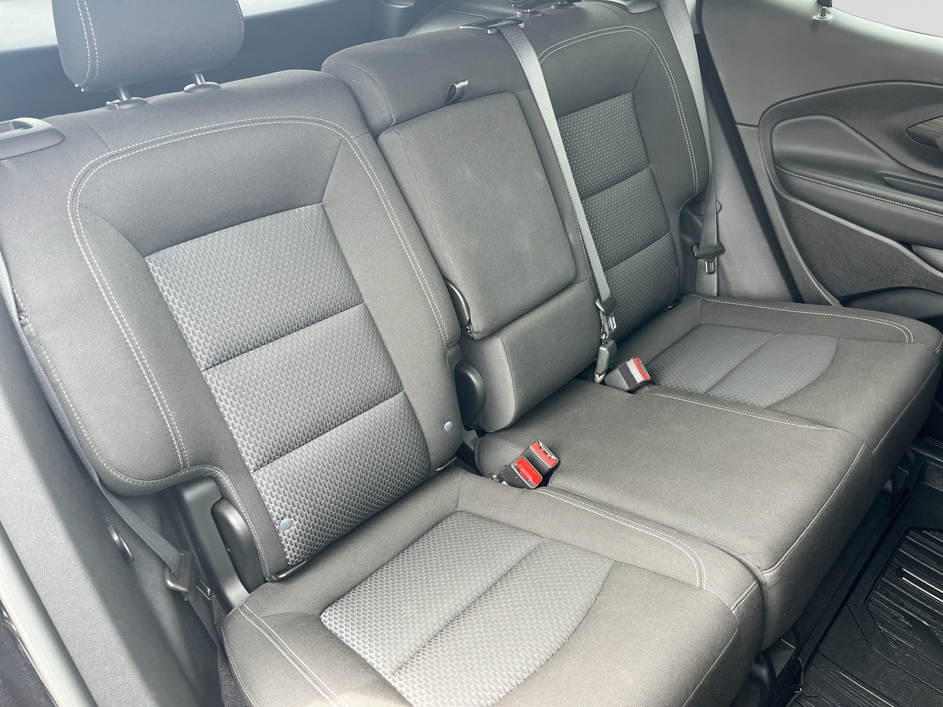 Used 2024 GMC Terrain SUV