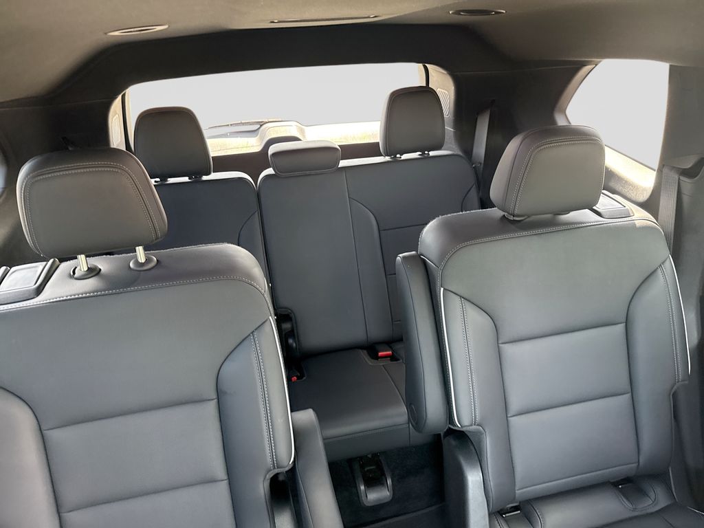 Used 2025 Buick Enclave SUV