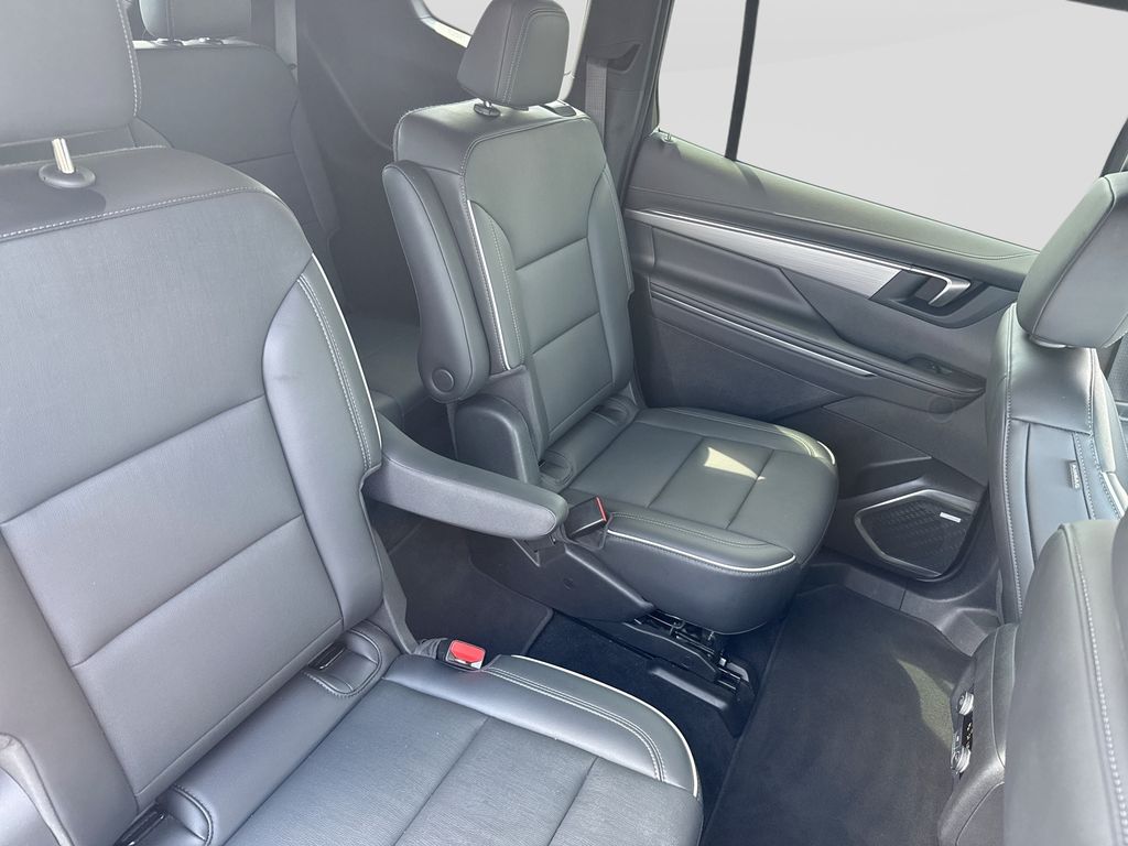 Used 2025 Buick Enclave SUV