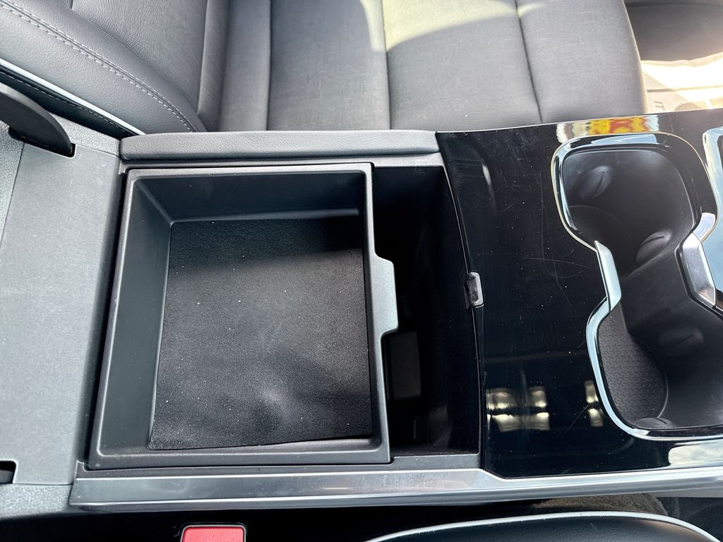 Used 2025 Buick Enclave SUV