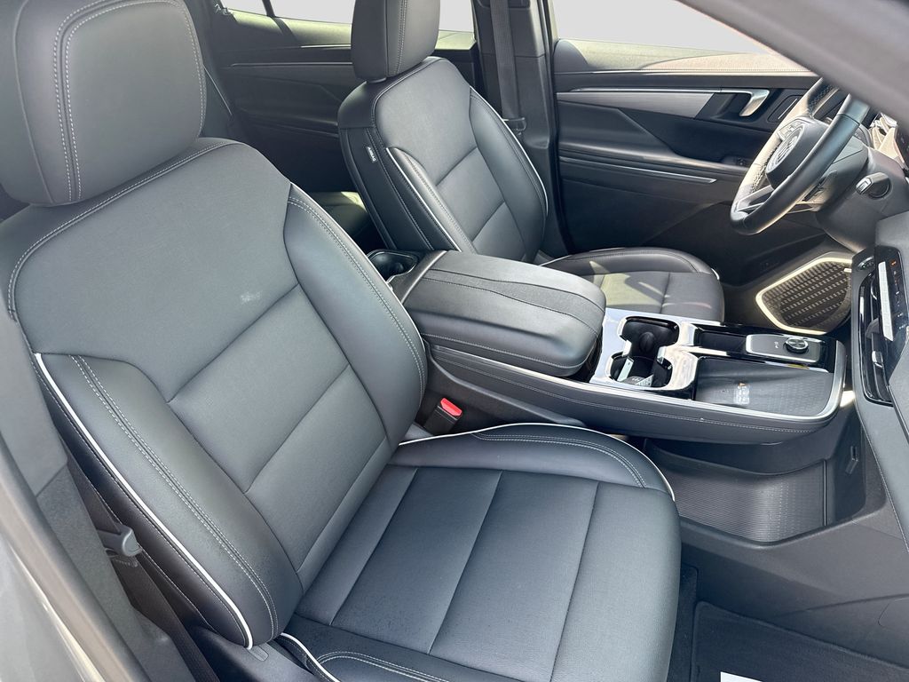 Used 2025 Buick Enclave SUV