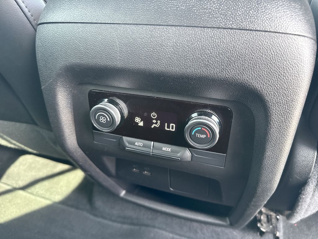 Used 2025 Buick Enclave SUV