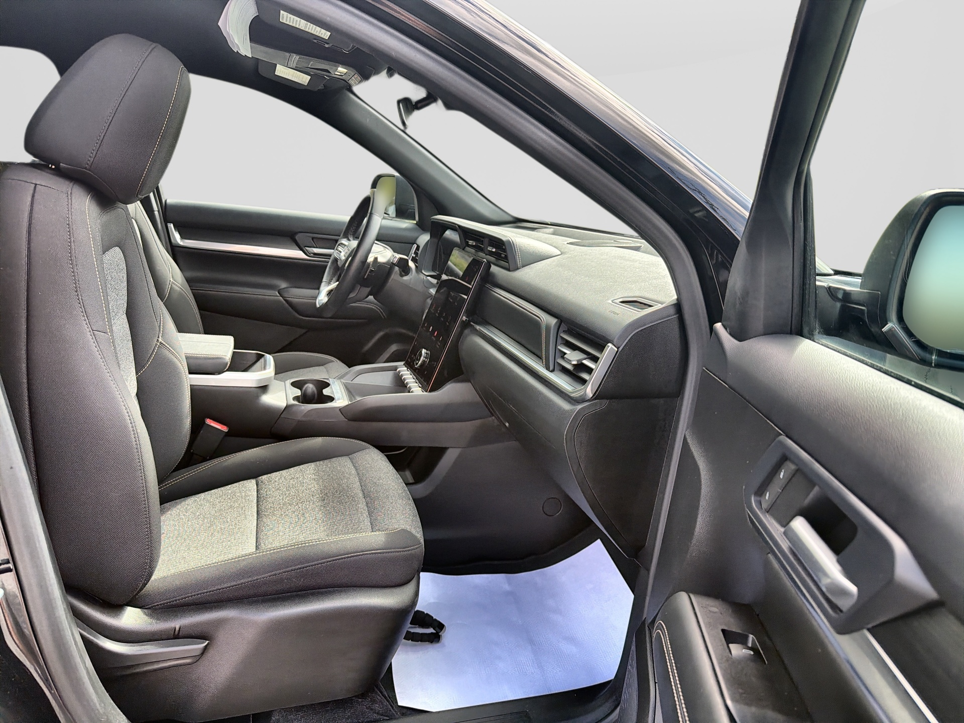 Used 2025 GMC Terrain SUV