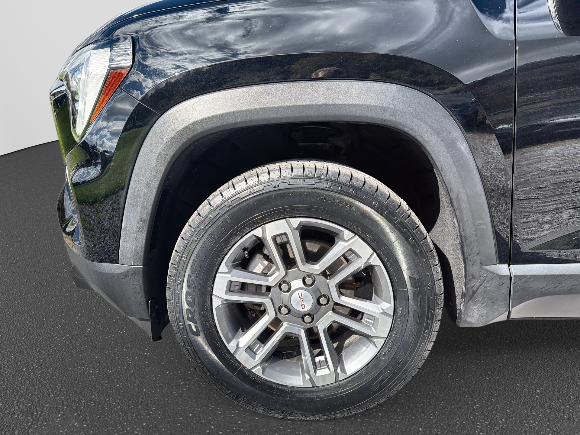 Used 2025 GMC Terrain SUV