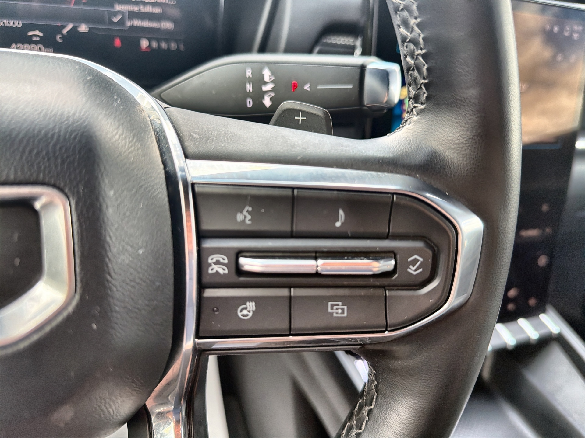 Used 2025 GMC Terrain SUV