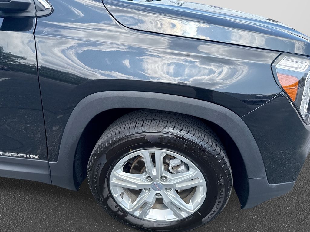Used 2024 GMC Terrain SUV