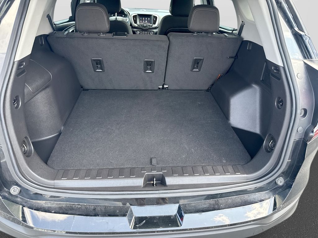 Used 2024 GMC Terrain SUV