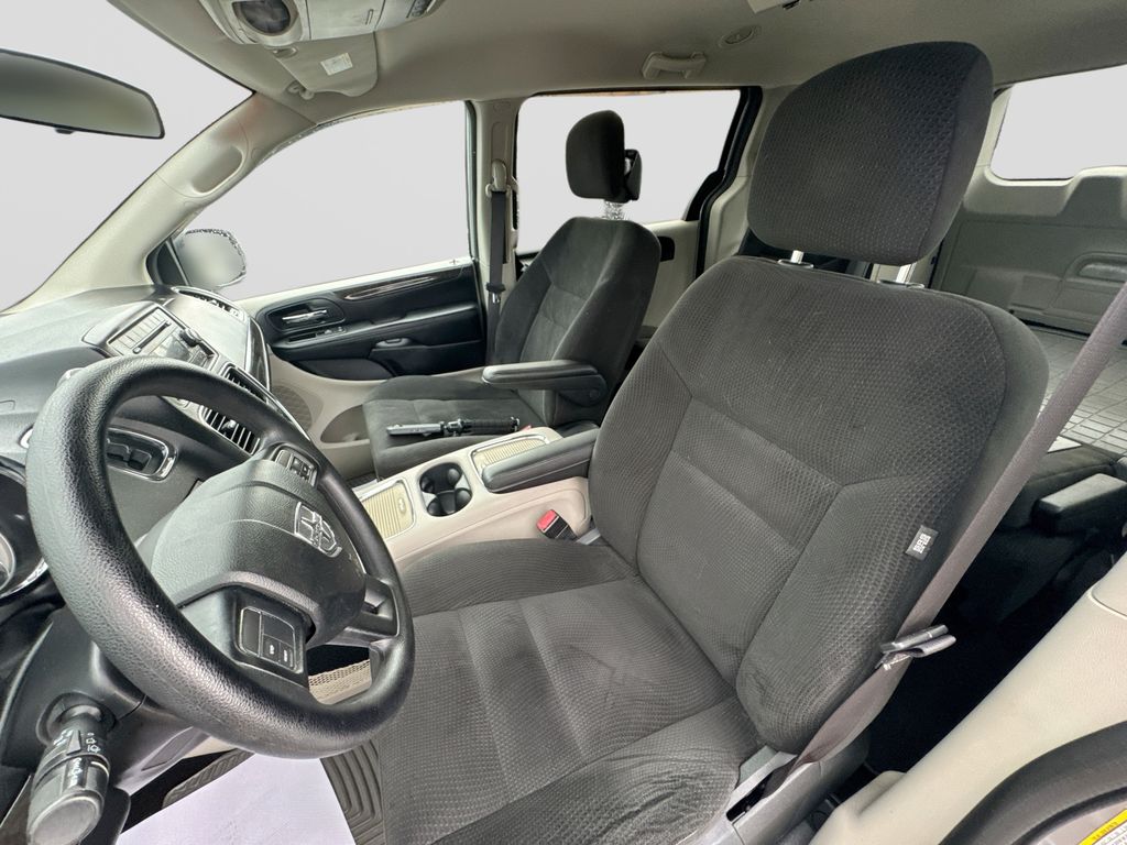 Used 2015 Dodge Grand Caravan Van