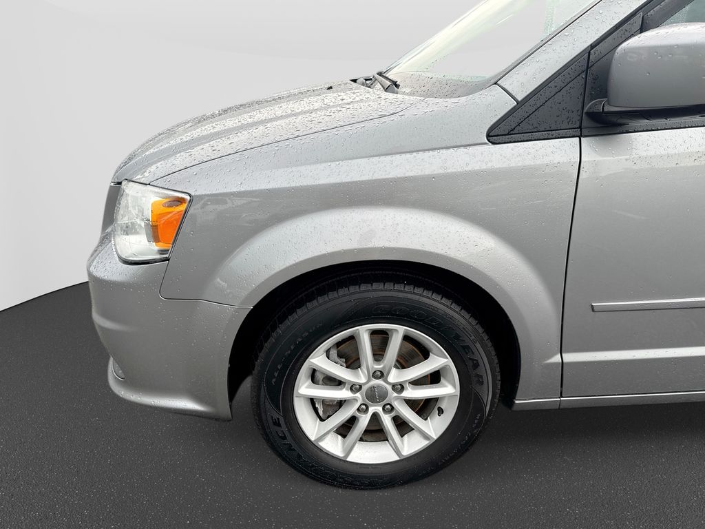 Used 2015 Dodge Grand Caravan Van