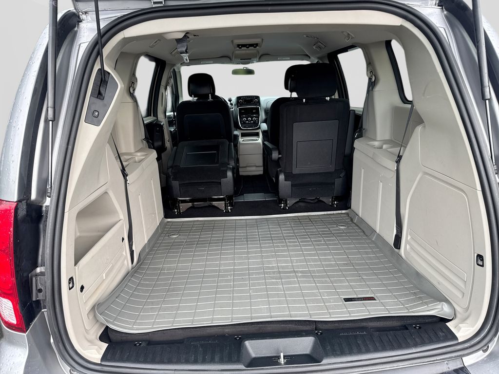 Used 2015 Dodge Grand Caravan Van