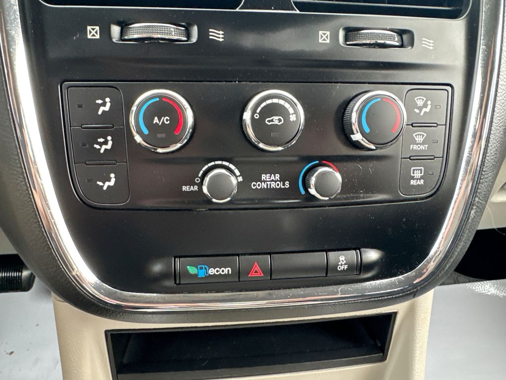 Used 2015 Dodge Grand Caravan Van