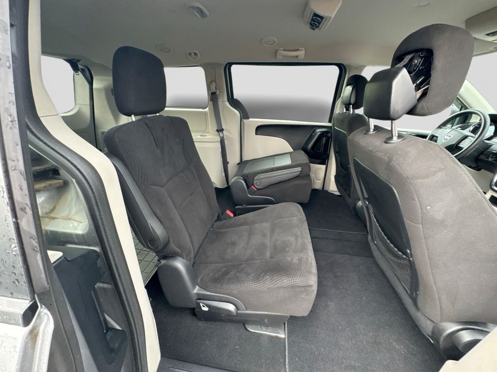 Used 2015 Dodge Grand Caravan Van