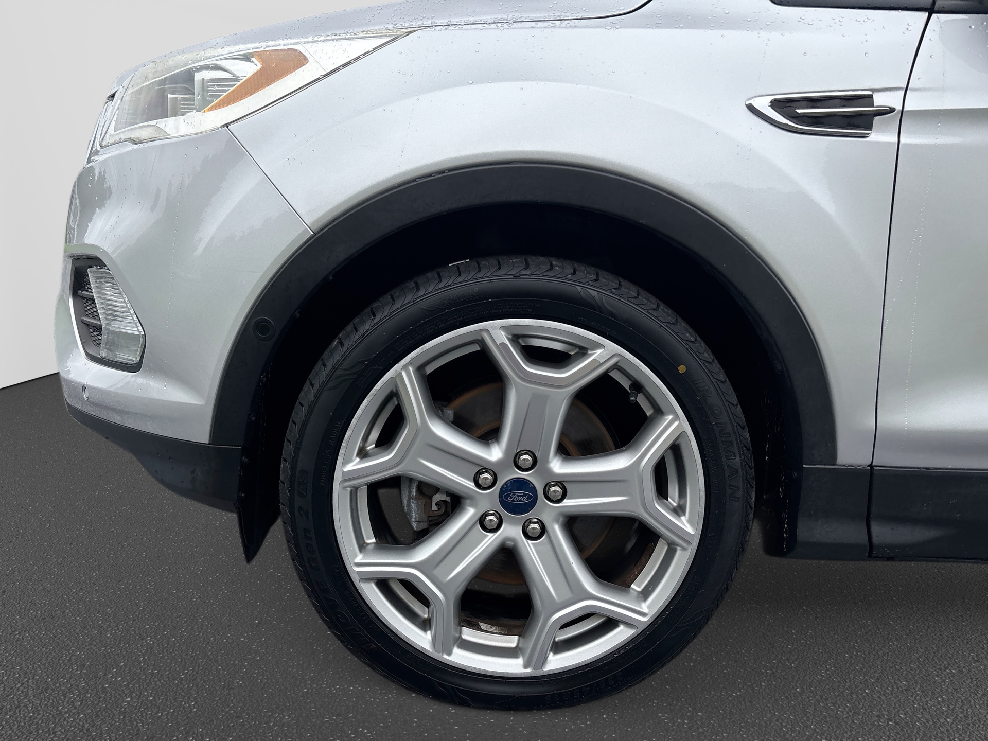 Used 2019 Ford Escape SUV