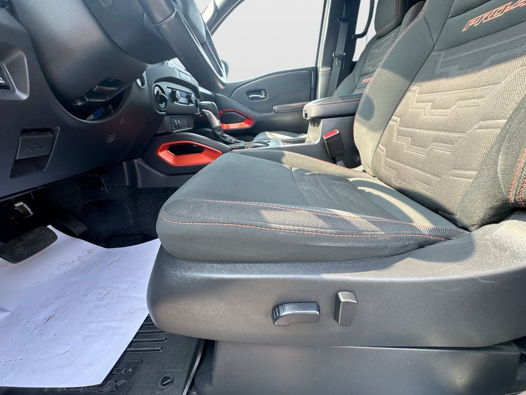 Used 2022 Nissan Frontier Truck