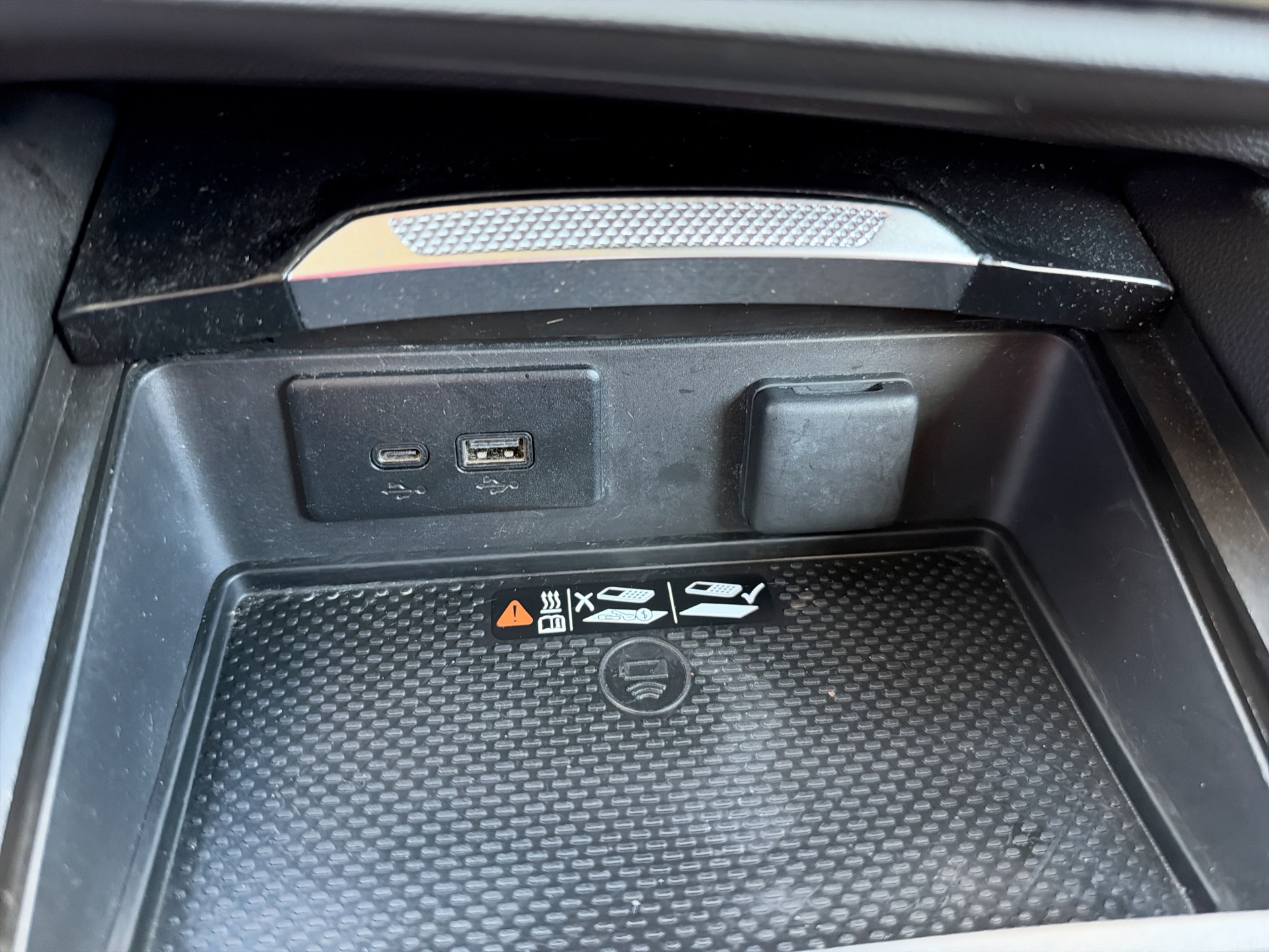 Used 2024 Buick Envision SUV
