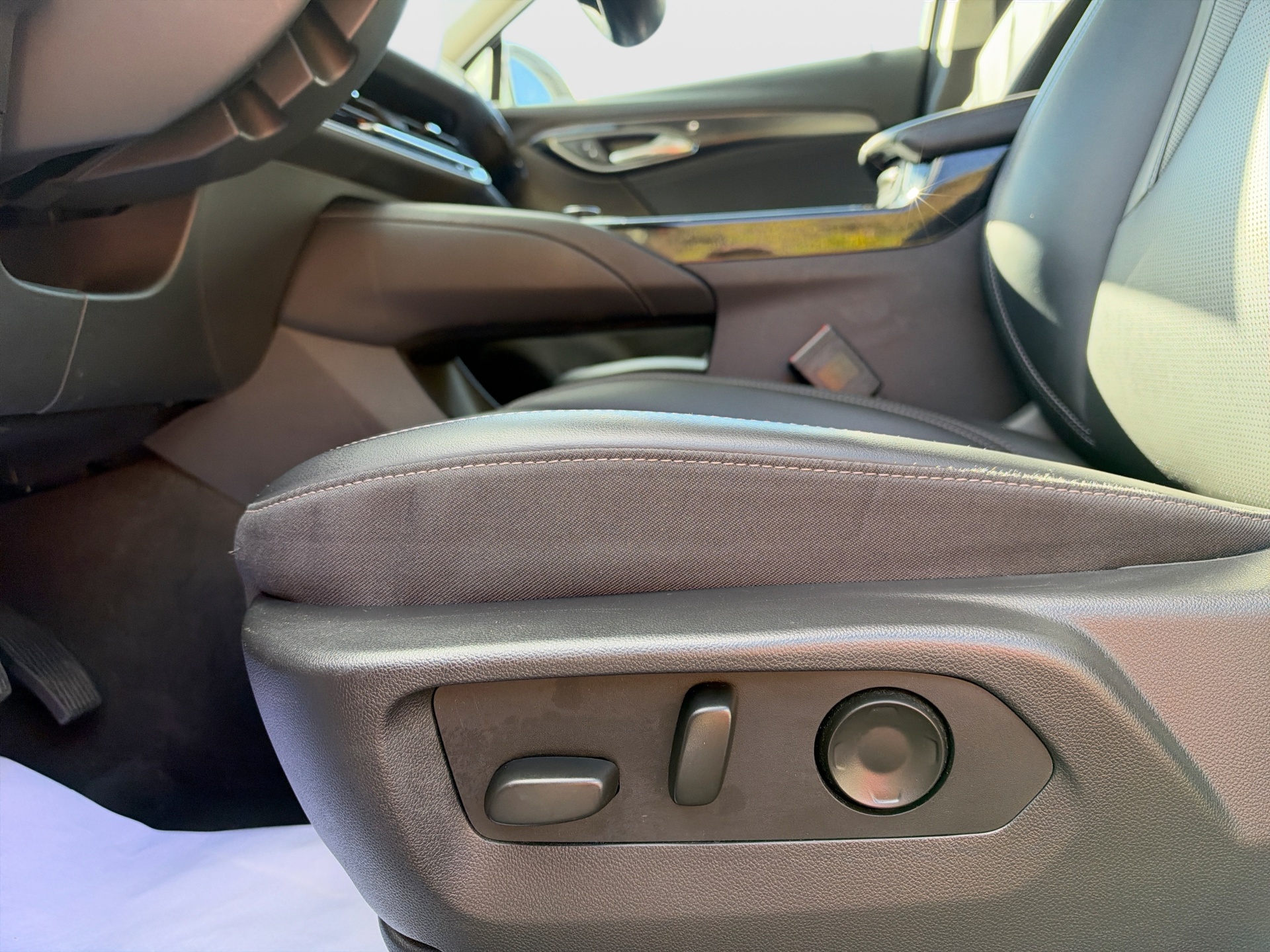 Used 2024 Buick Envision SUV