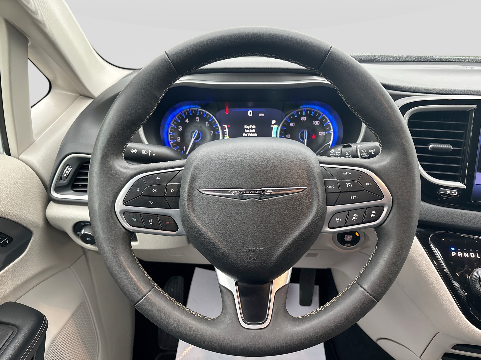 Used 2024 Chrysler Pacifica Van