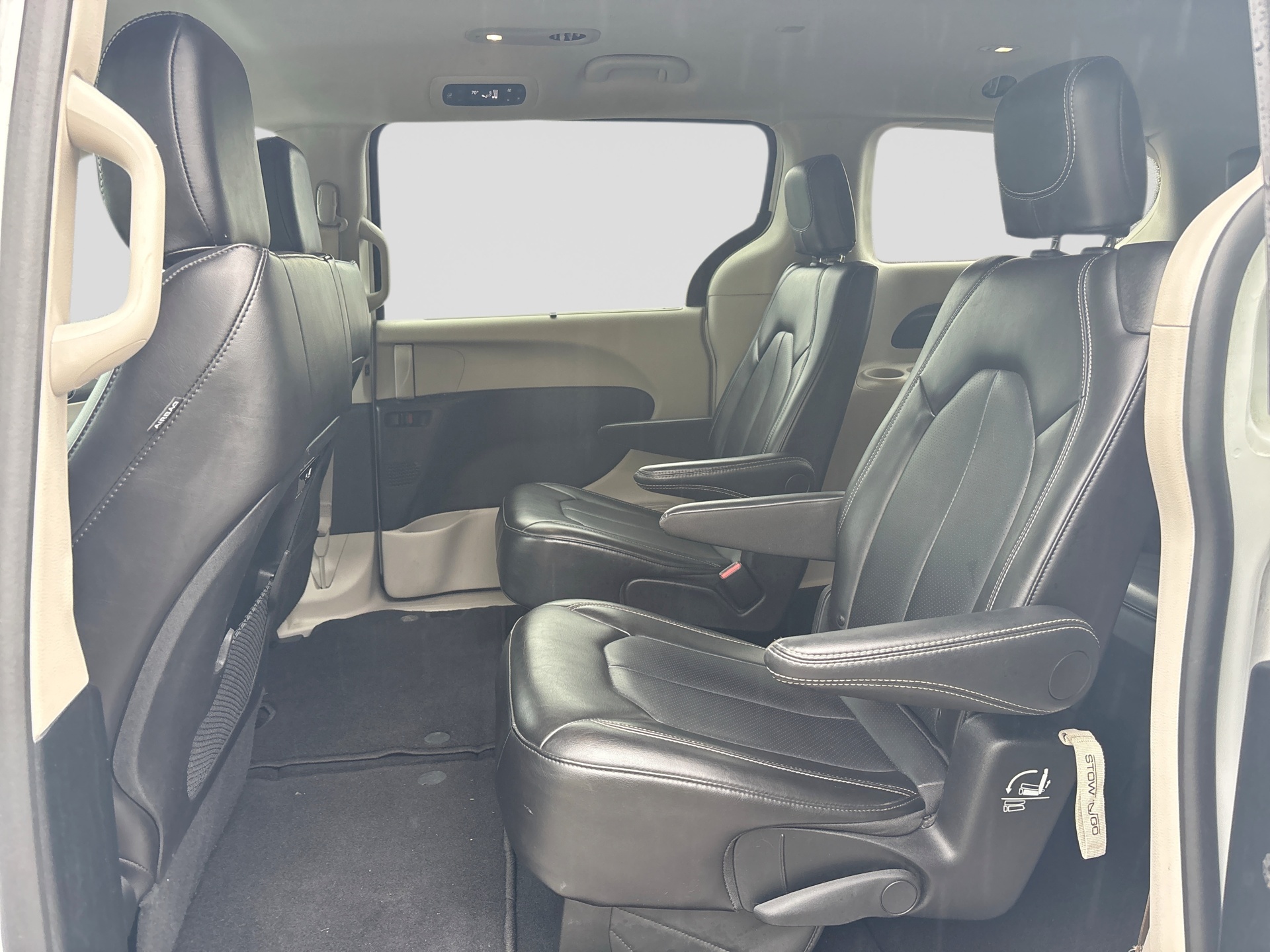 Used 2024 Chrysler Pacifica Van