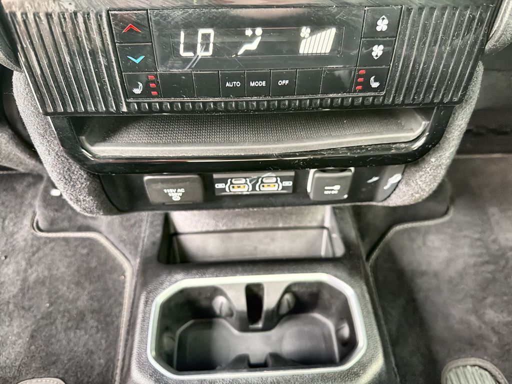 Used 2024 Jeep Wagoneer SUV