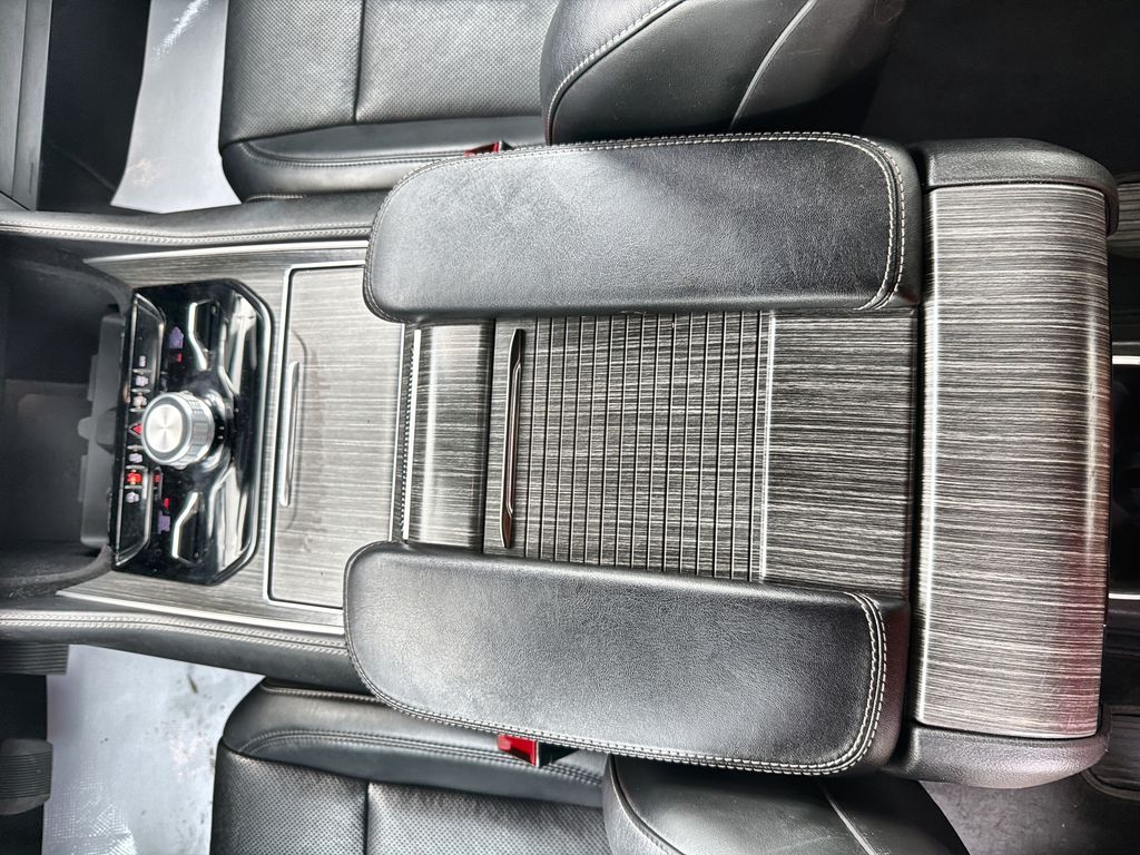 Used 2024 Jeep Wagoneer SUV