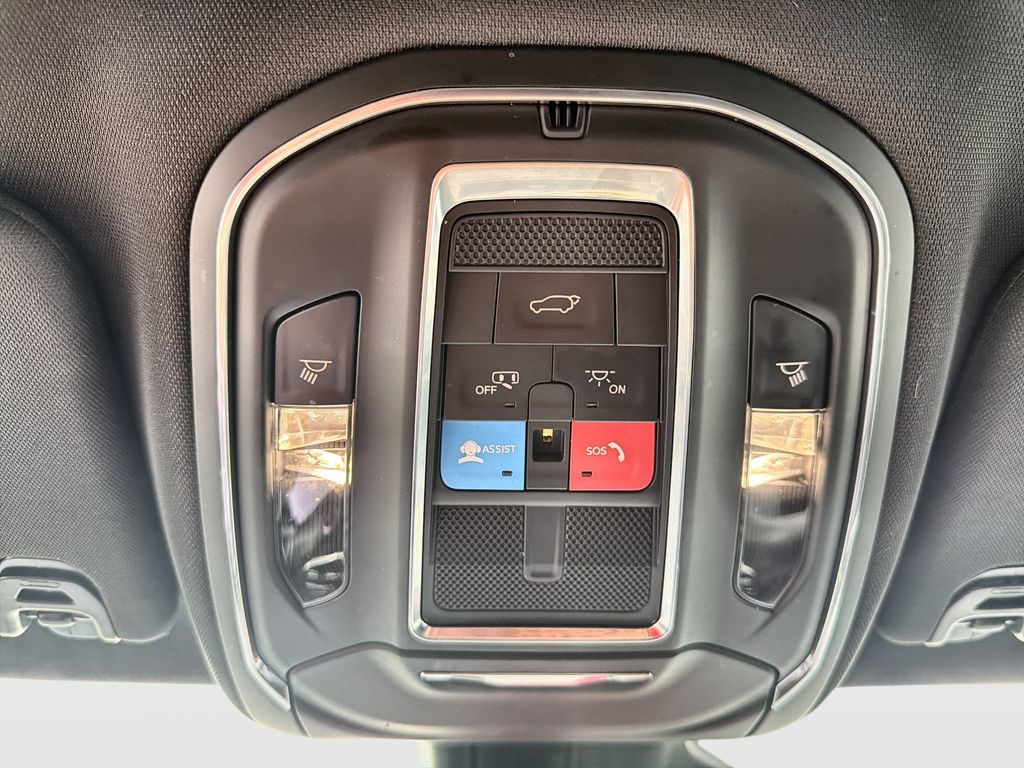 Used 2024 Jeep Wagoneer SUV
