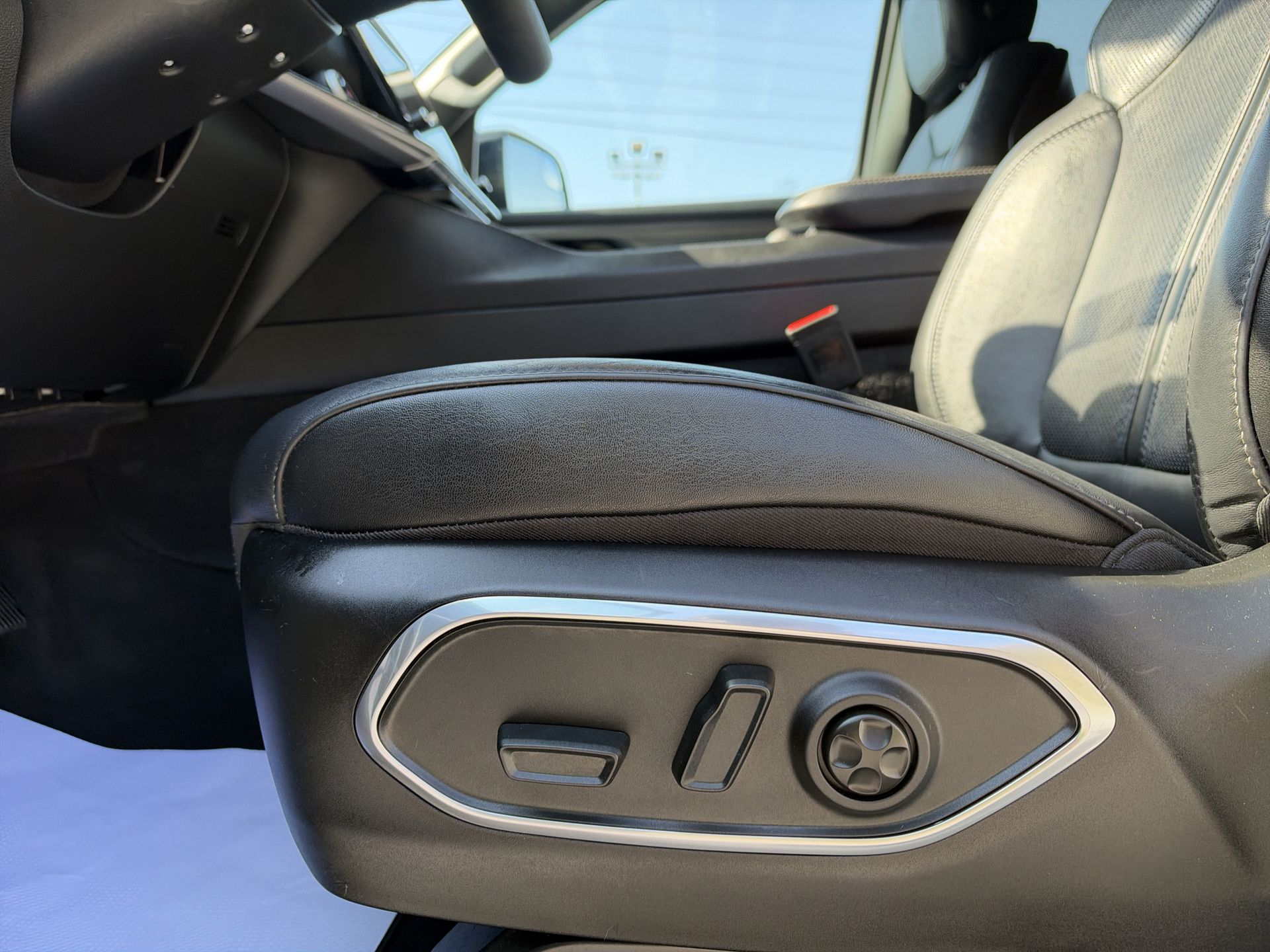 Used 2024 Jeep Wagoneer SUV