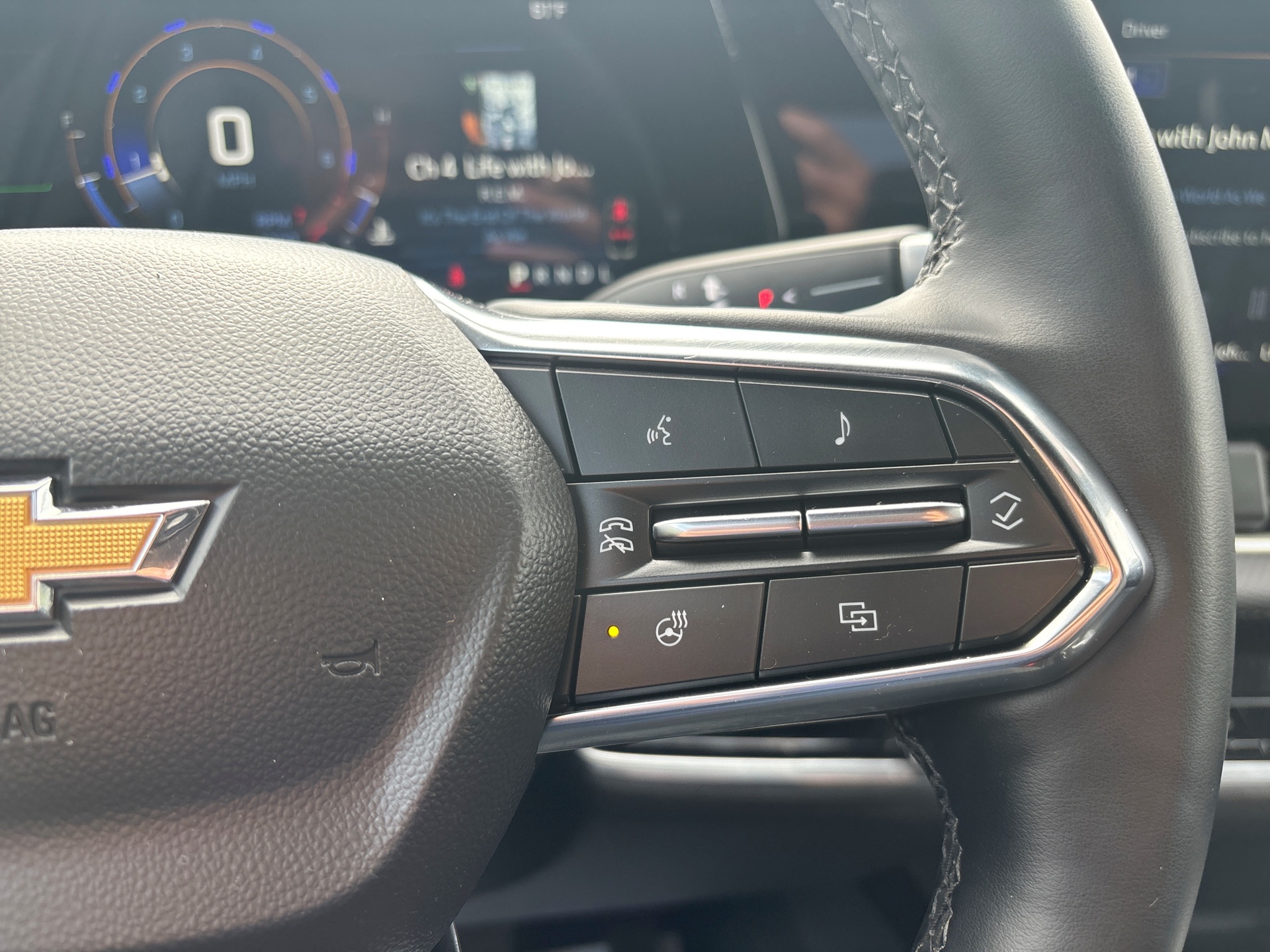 Used 2025 Chevrolet Equinox SUV