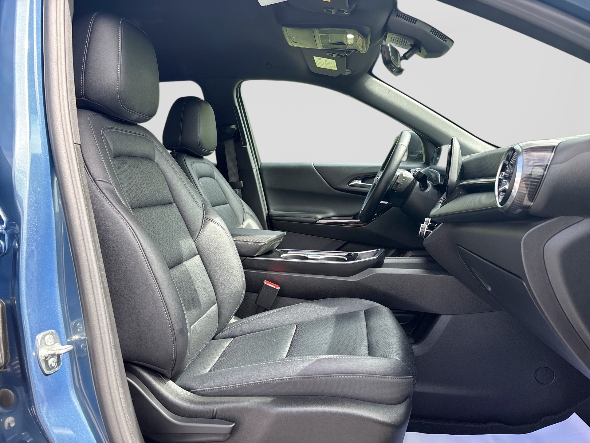 Used 2025 Chevrolet Equinox SUV