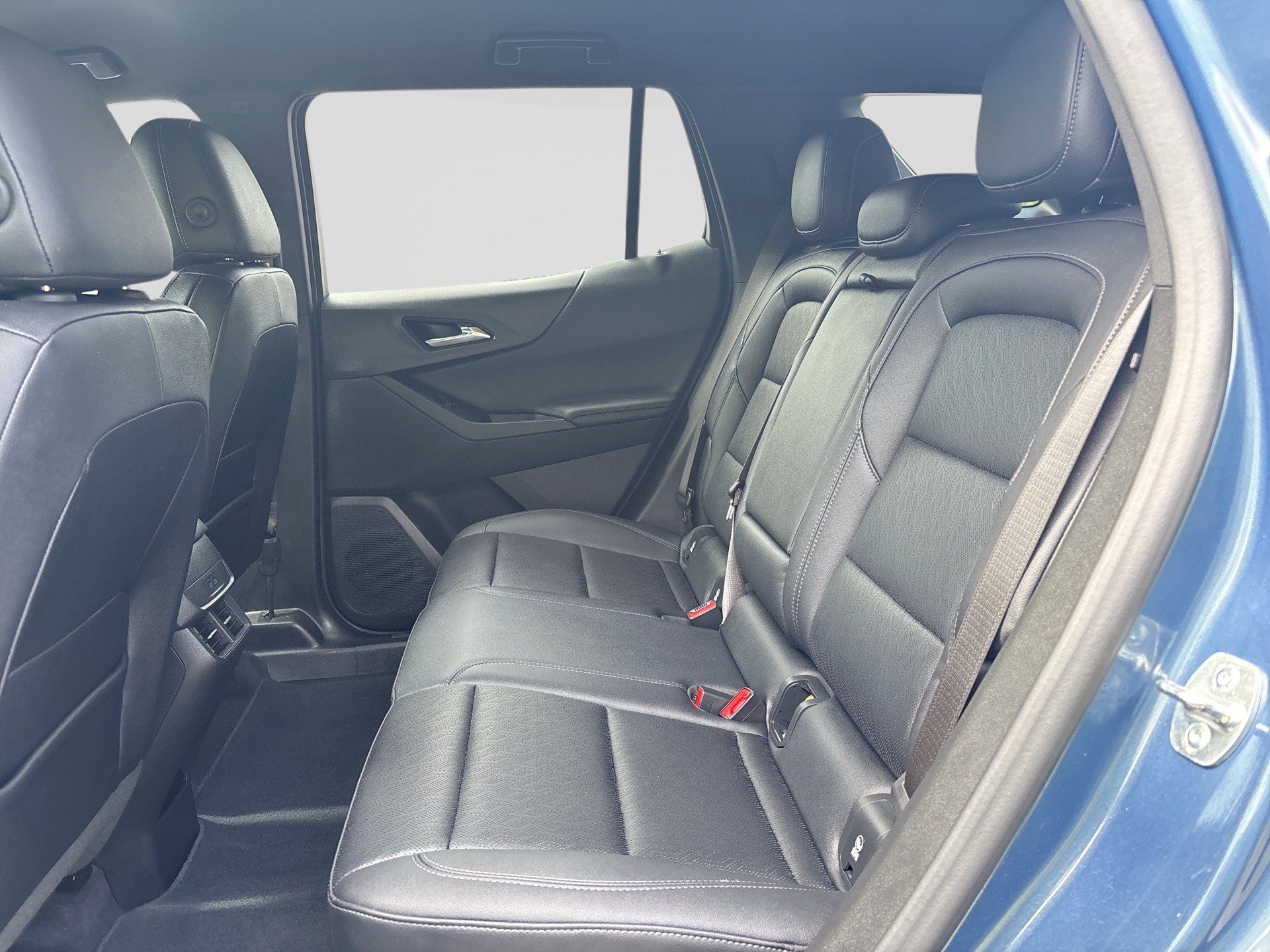 Used 2025 Chevrolet Equinox SUV