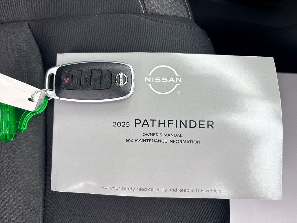 Used 2025 Nissan Pathfinder SUV