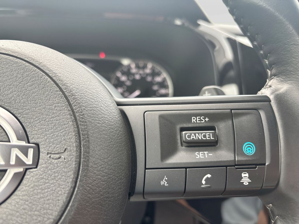 Used 2025 Nissan Pathfinder SUV