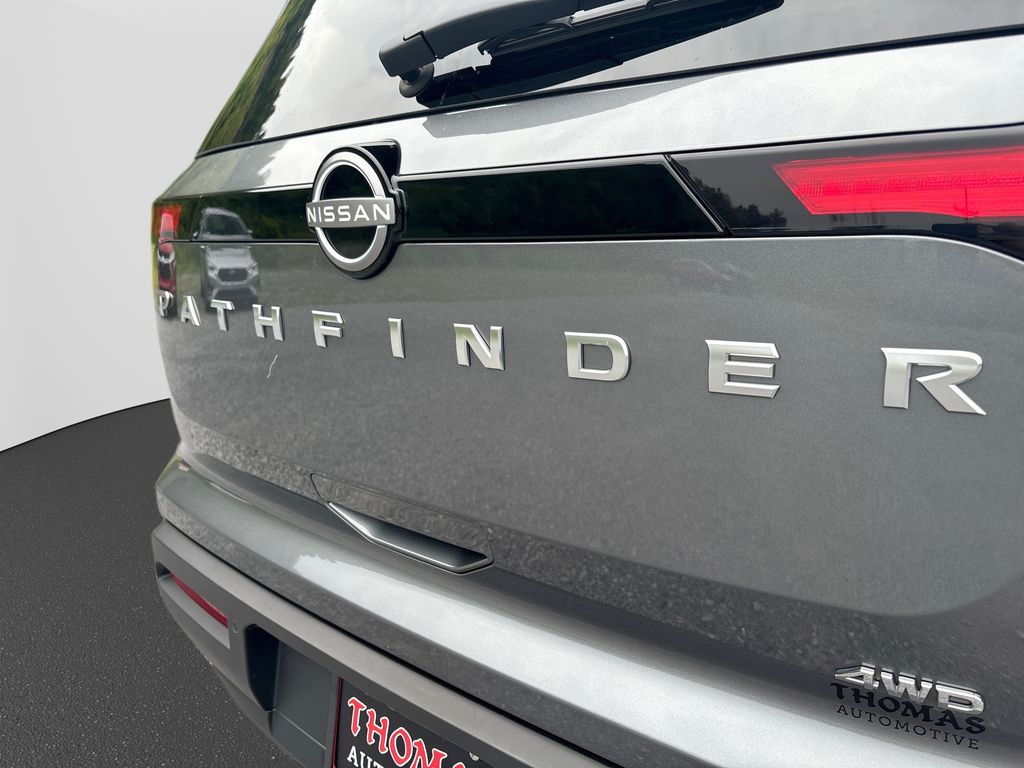 Used 2025 Nissan Pathfinder SUV