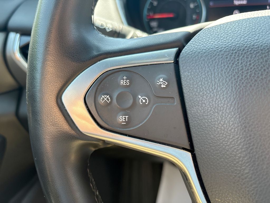Used 2023 Chevrolet Traverse SUV