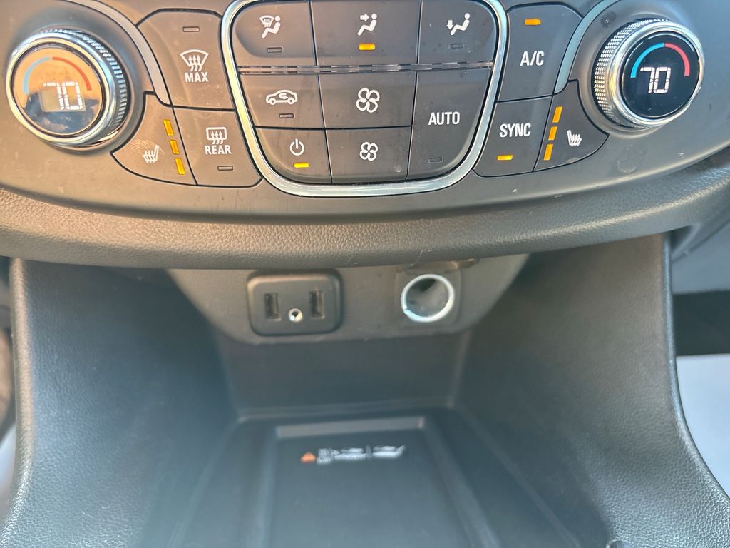 Used 2023 Chevrolet Traverse SUV