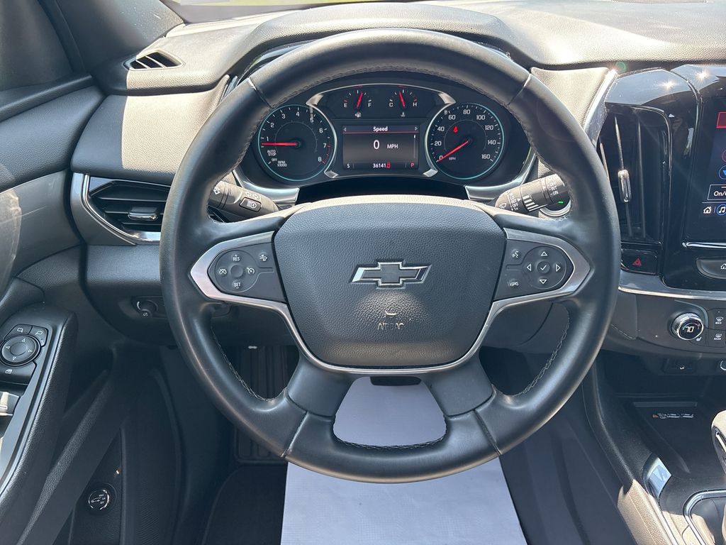 Used 2023 Chevrolet Traverse SUV