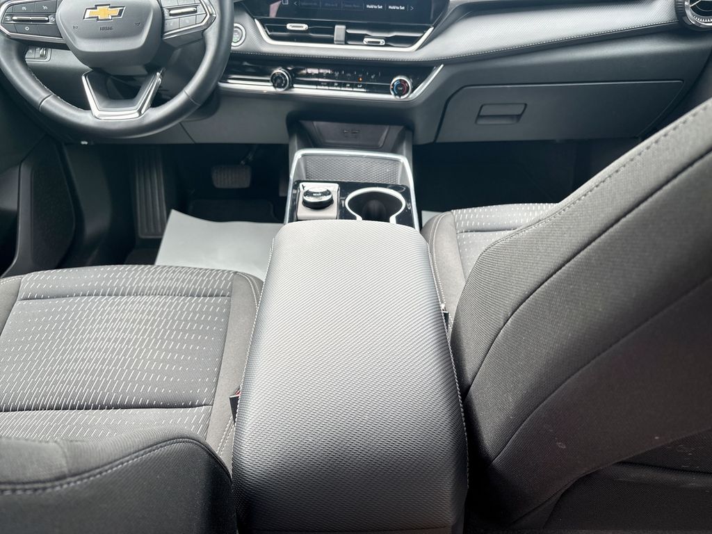 Used 2026 Chevrolet Equinox SUV