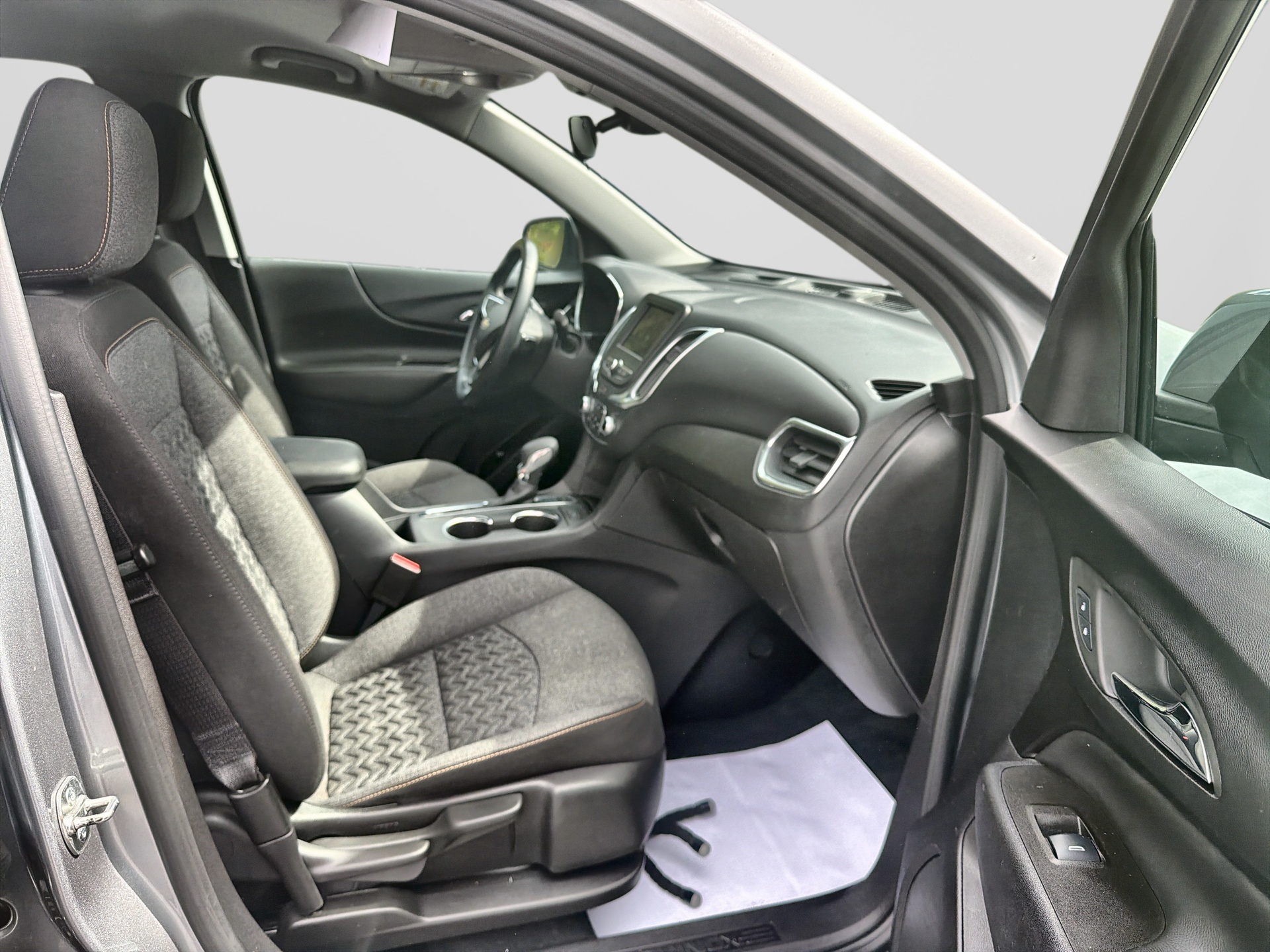 Used 2024 Chevrolet Equinox SUV