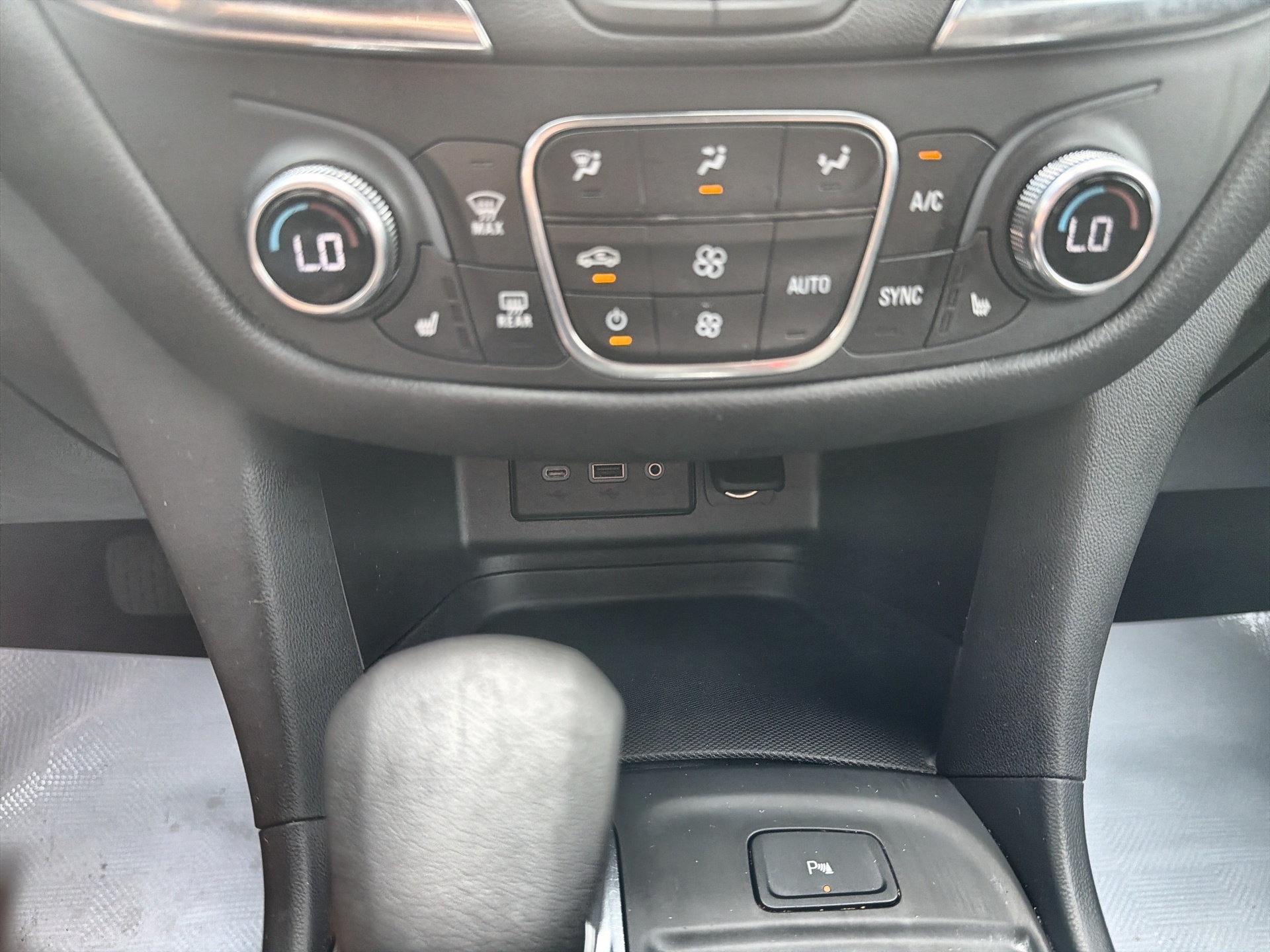 Used 2024 Chevrolet Equinox SUV