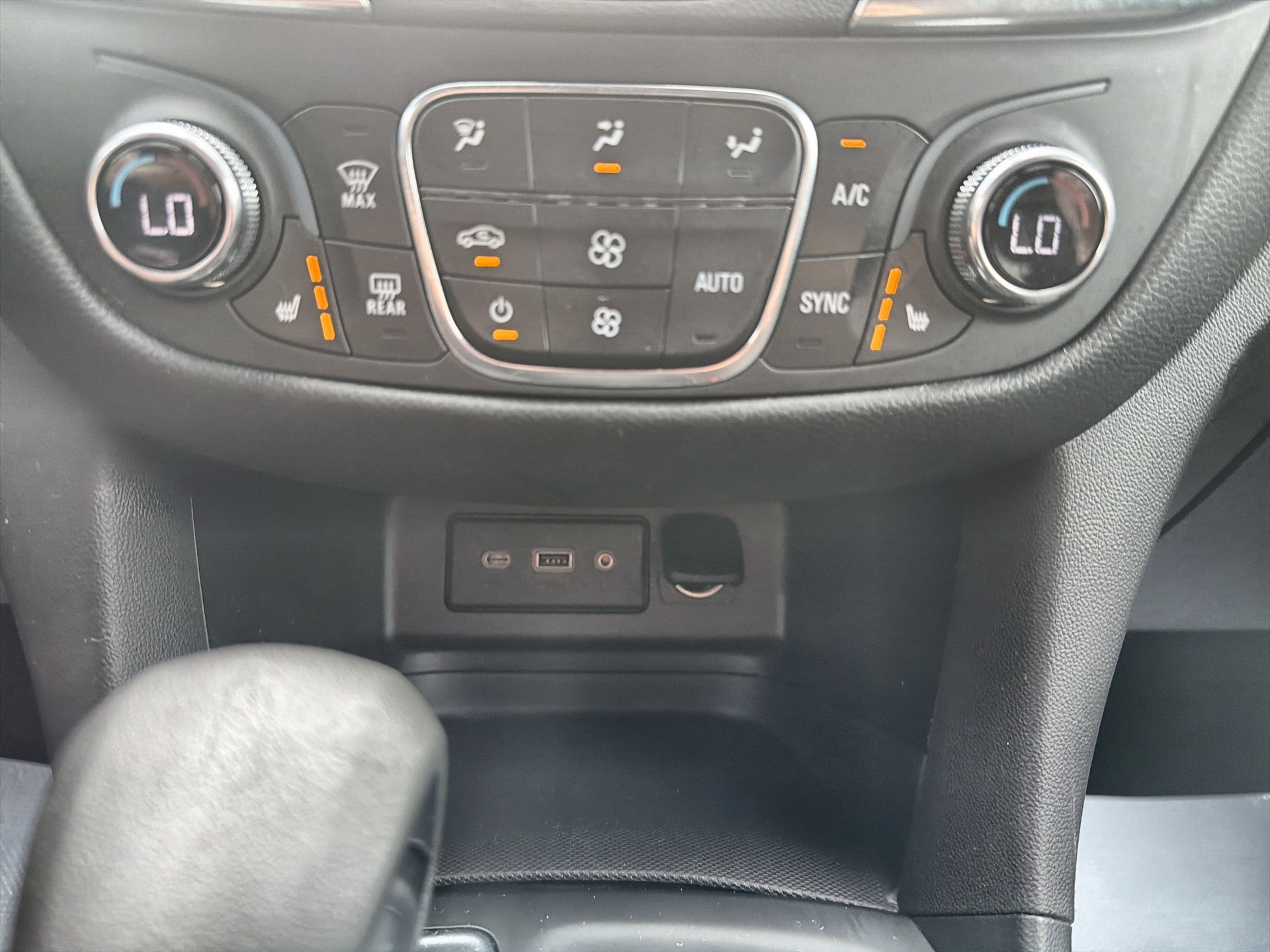 Used 2024 Chevrolet Equinox SUV