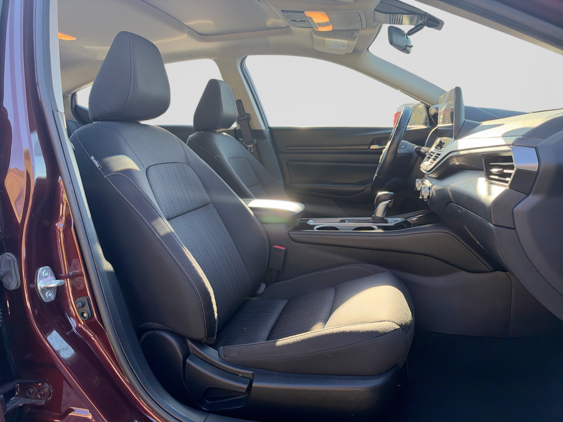 Used 2024 Nissan Altima Sedan