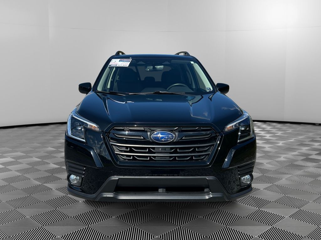 2022 Subaru Forester Premium photo 2