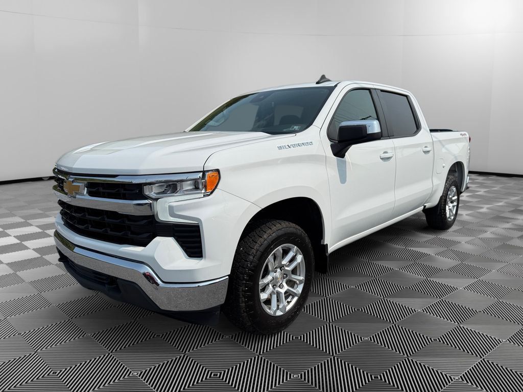 2022 Chevrolet Silverado 1500 LT photo 3